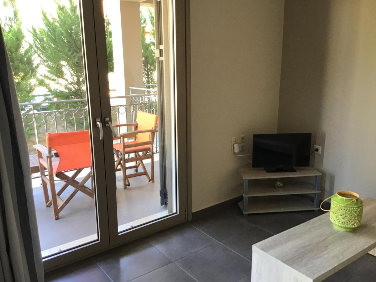 D'Angelos Apartments كارافوميلوس المظهر الخارجي الصورة