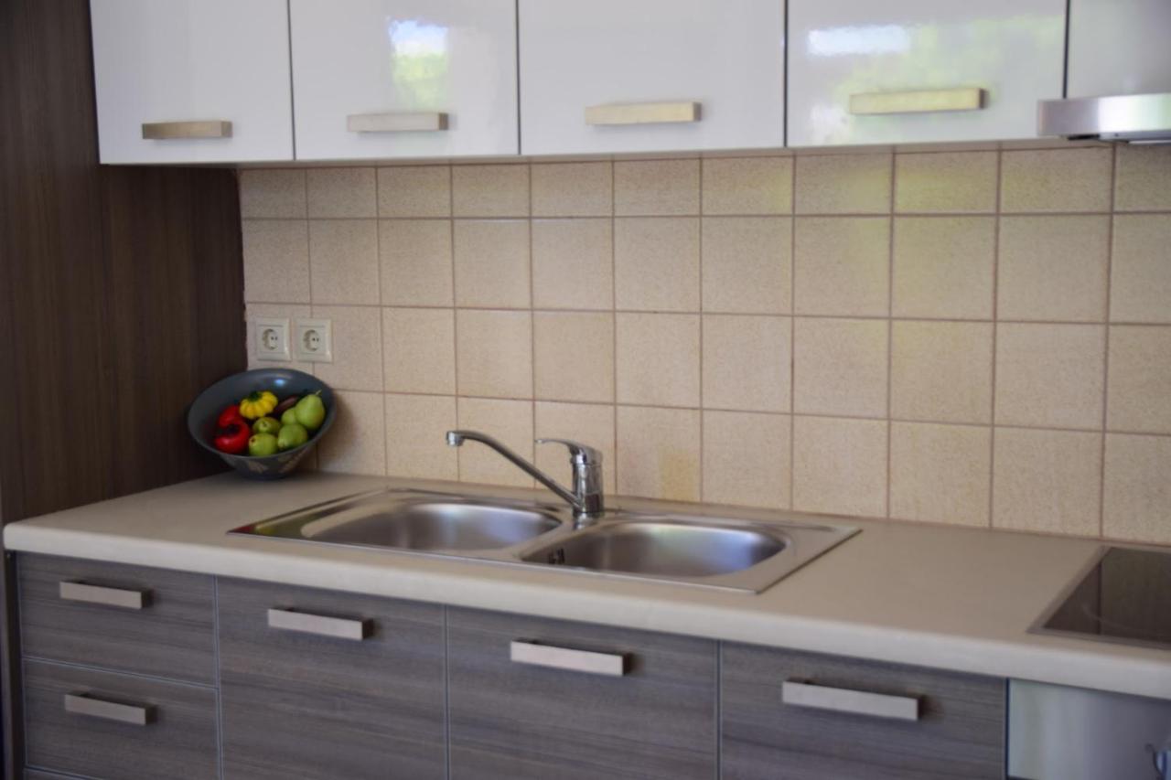D'Angelos Apartments كارافوميلوس المظهر الخارجي الصورة