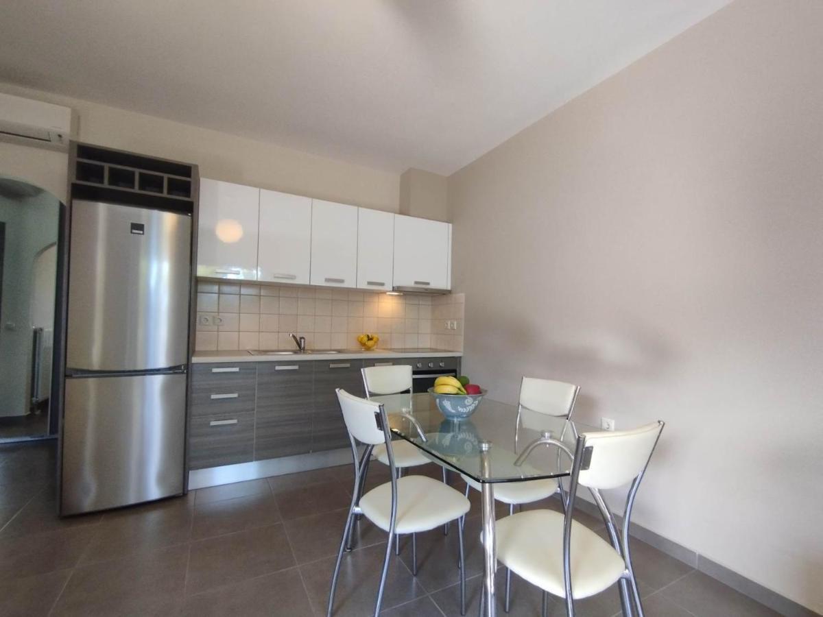 D'Angelos Apartments كارافوميلوس المظهر الخارجي الصورة