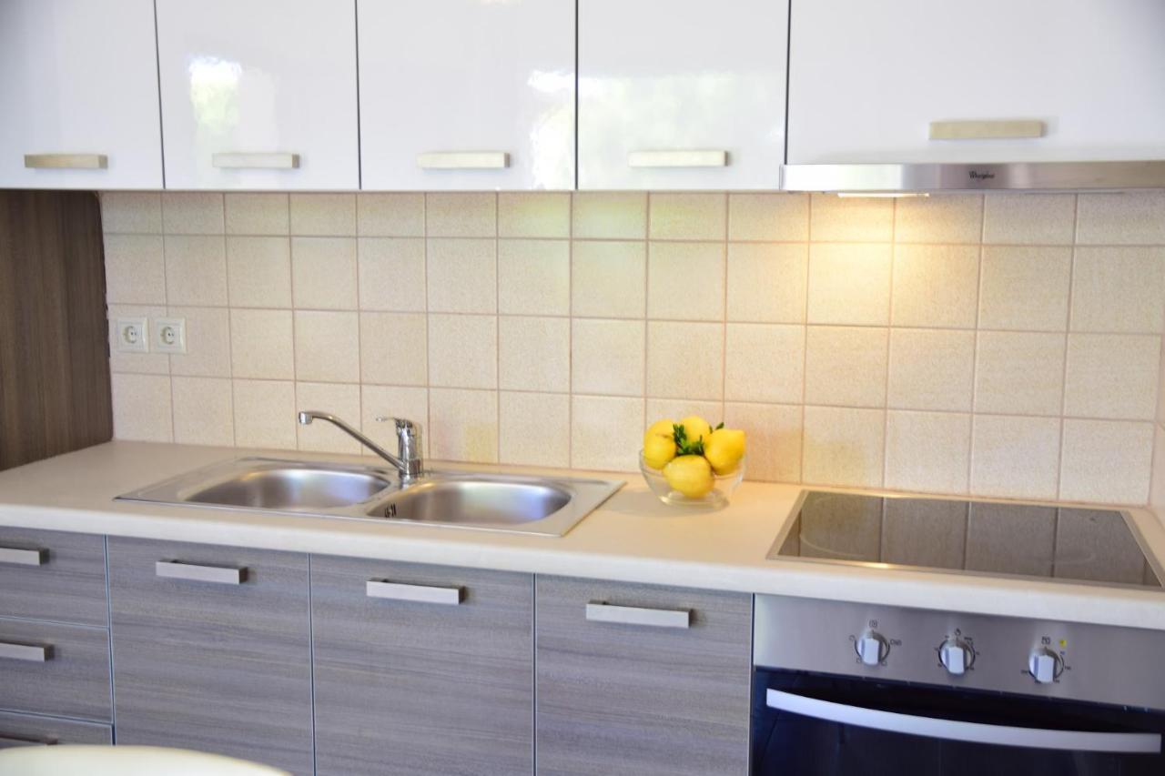 D'Angelos Apartments كارافوميلوس المظهر الخارجي الصورة